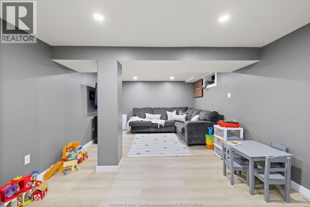 3095 Academy Drive, Windsor, Ontario N9E 2H5 - Photo 29 - 25031352