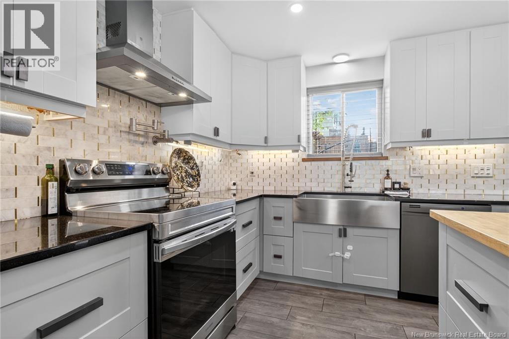300 Westmount Boulevard, Moncton, New Brunswick  E1E 1V5 - Photo 16 - NB128529