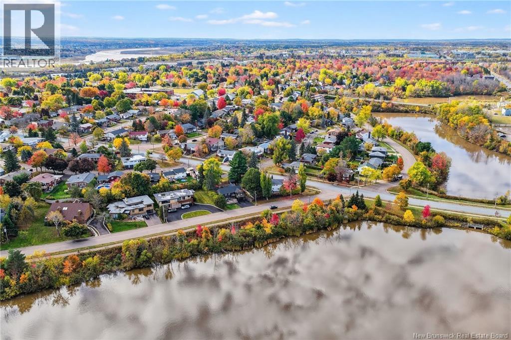 300 Westmount Boulevard, Moncton, New Brunswick  E1E 1V5 - Photo 48 - NB128529