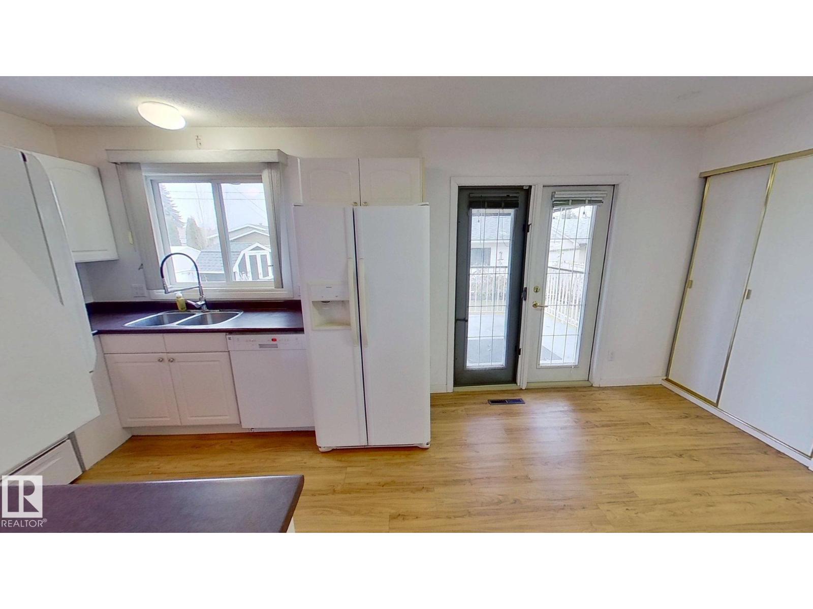 7004 93 Av Nw, Edmonton, Alberta  T6B 0W6 - Photo 10 - E4465438