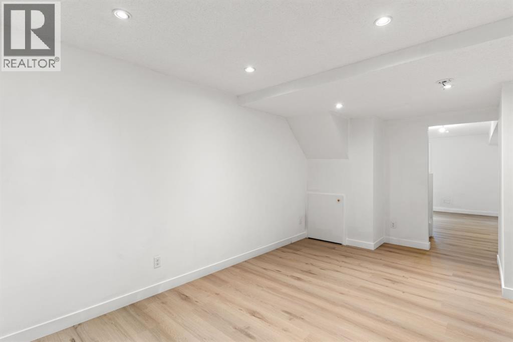 111 Macewan Glen Close Nw, Calgary, Alberta  T3K 2C2 - Photo 31 - A2273034