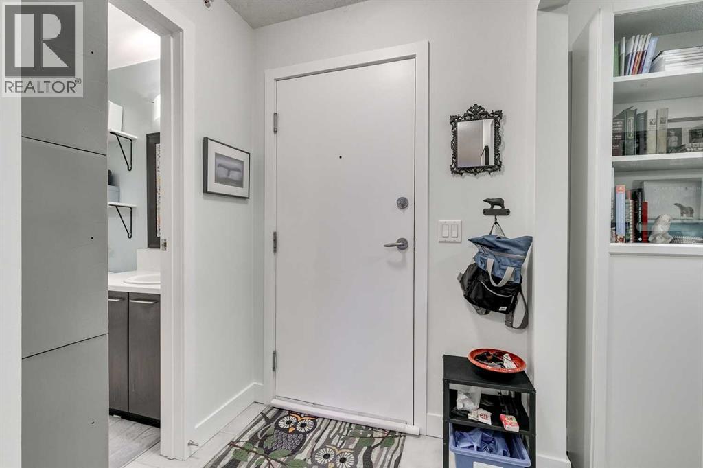 438, 35 Richard Court Sw, Calgary, Alberta  T3E 7N9 - Photo 4 - A2273923