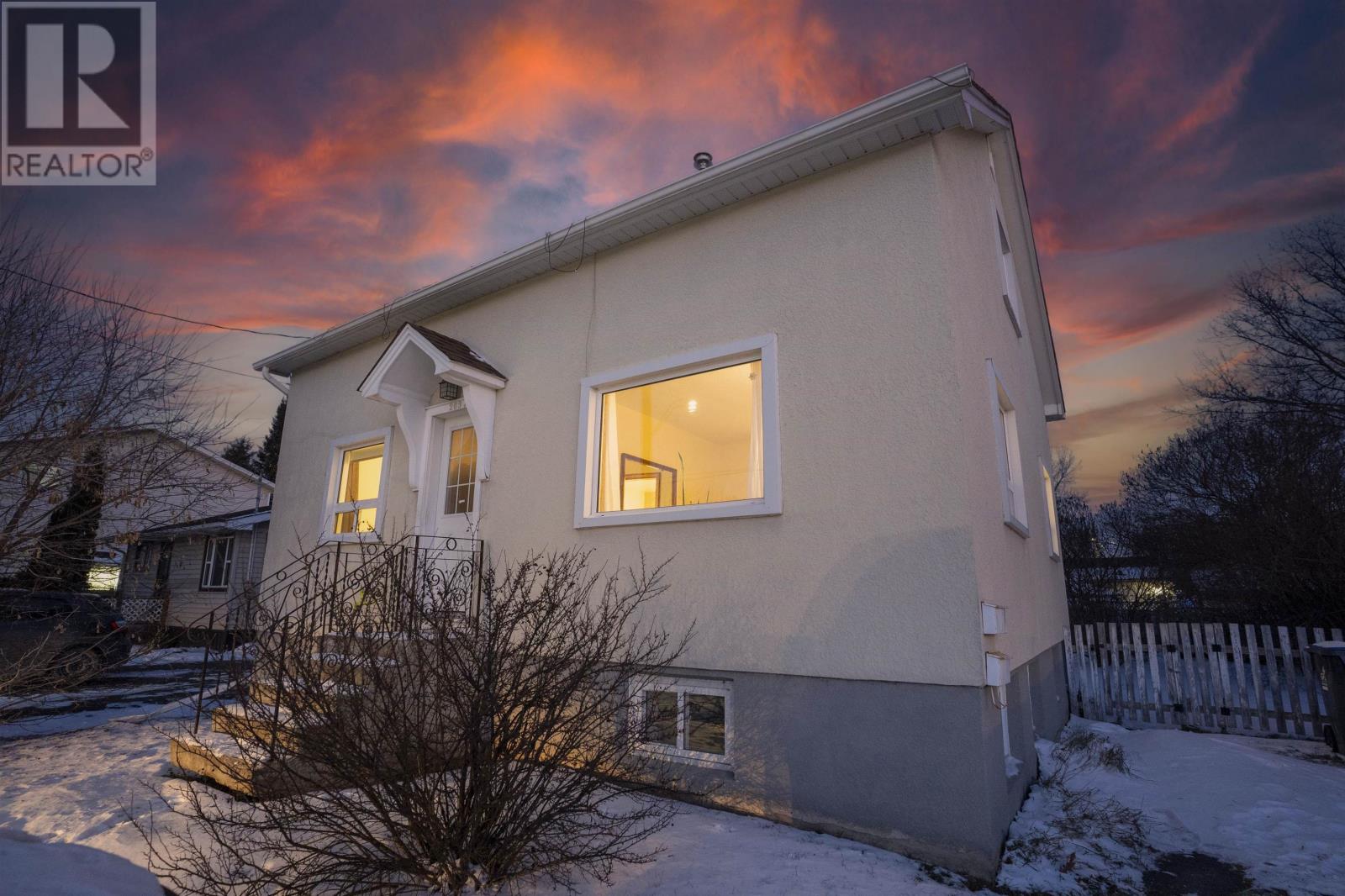 263 Empress AVE S, Thunder Bay, Ontario