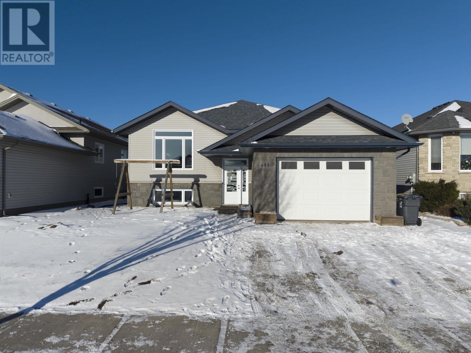 449 Longbow ST, Thunder Bay, Ontario