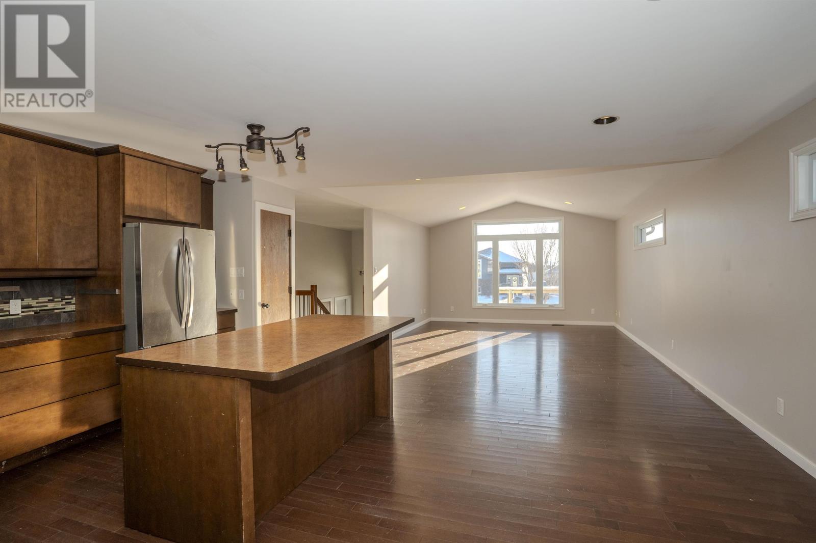 449 Longbow St, Thunder Bay, Ontario  P7G 0A9 - Photo 3 - TB253633