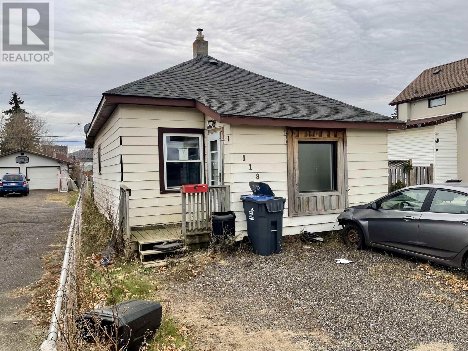 118 Mary Street East, Thunder Bay, Ontario