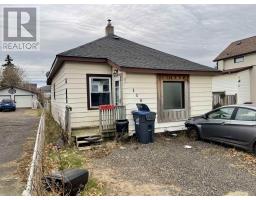 118 Mary Street East