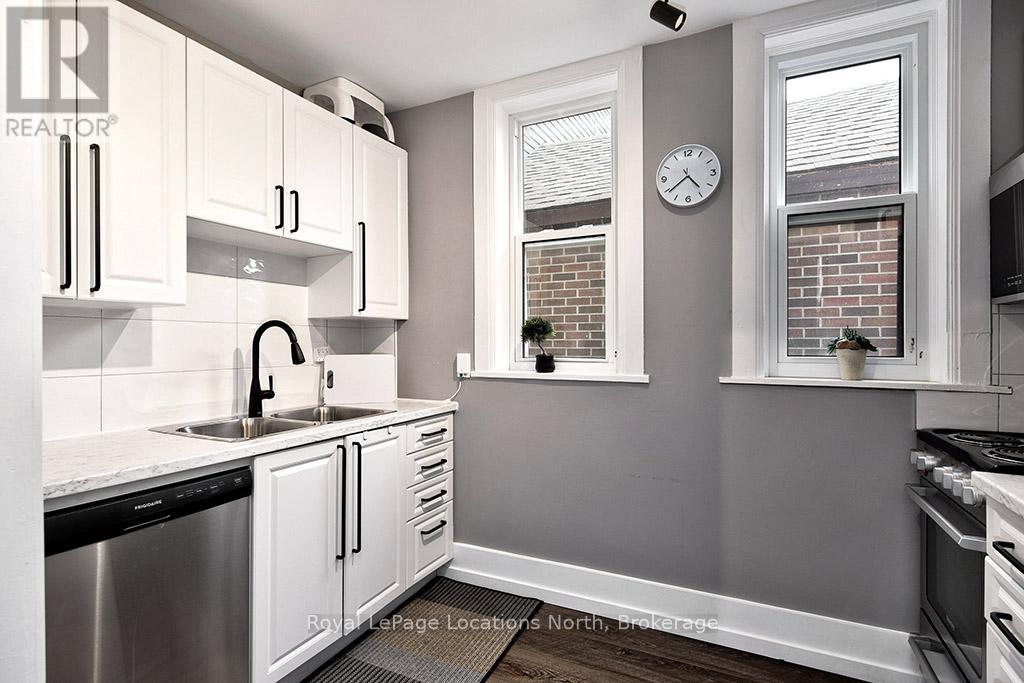 32 St Paul Street, Collingwood, Ontario  L9Y 3N9 - Photo 20 - S12290231