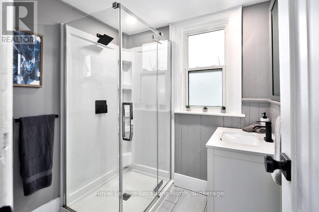 32 St Paul Street, Collingwood, Ontario  L9Y 3N9 - Photo 23 - S12290231