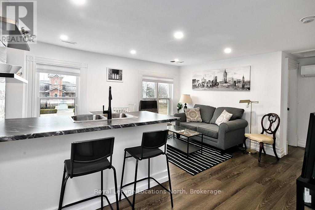 32 St Paul Street, Collingwood, Ontario  L9Y 3N9 - Photo 10 - S12290231