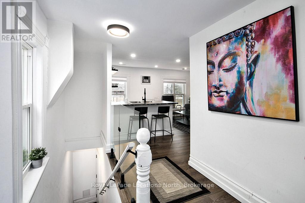 32 St Paul Street, Collingwood, Ontario  L9Y 3N9 - Photo 9 - S12290231