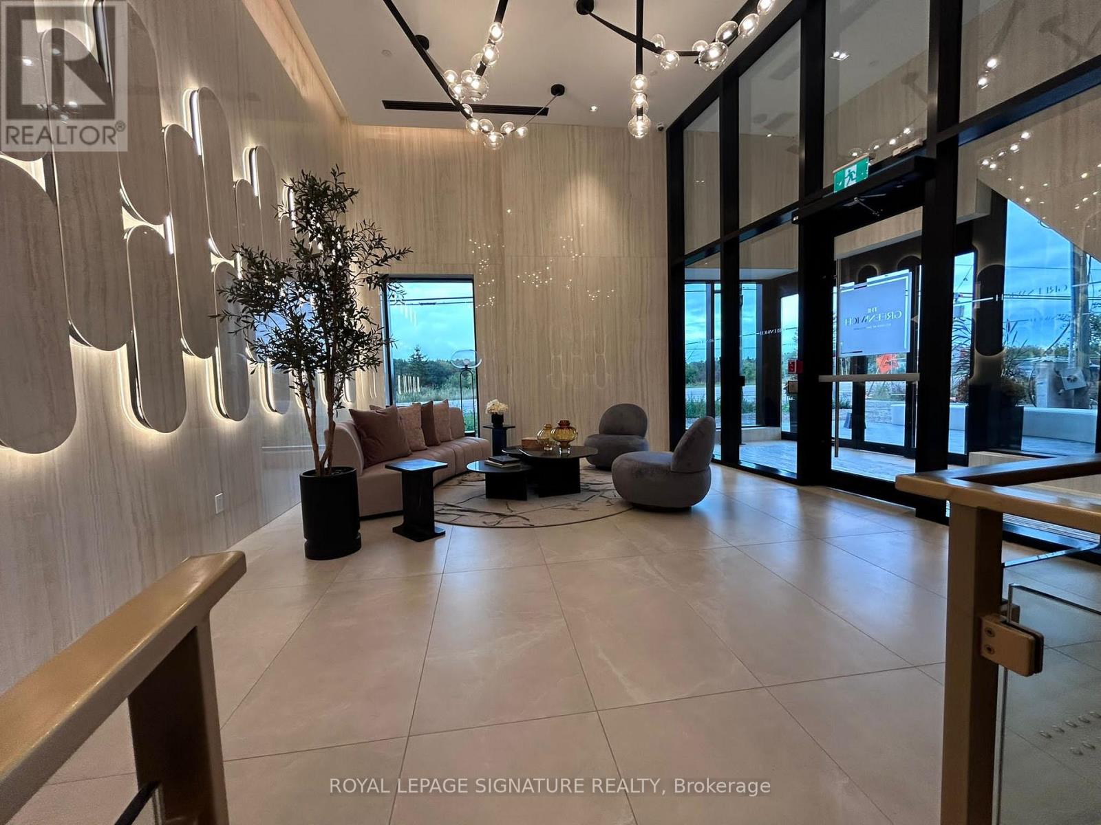 1506 - 3240 William Coltson Avenue, Oakville, Ontario  L6H 8C8 - Photo 2 - W12610268