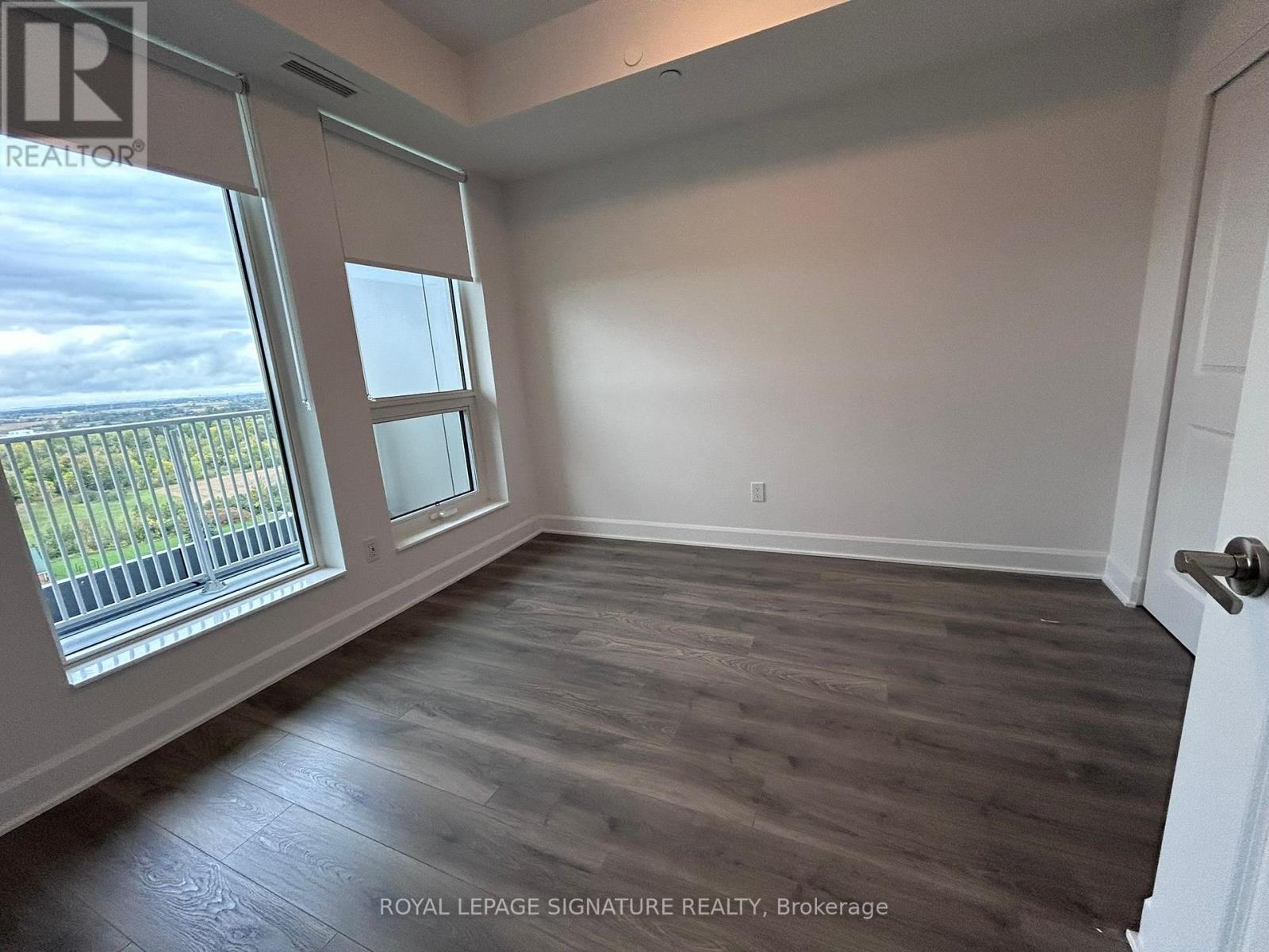 1506 - 3240 William Coltson Avenue, Oakville, Ontario  L6H 8C8 - Photo 8 - W12610268