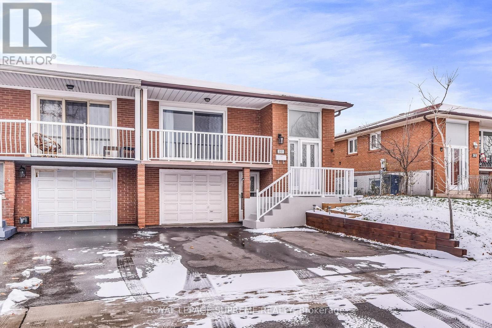 301 Pellatt Avenue, Toronto, Ontario  M9N 3P2 - Photo 2 - W12610272