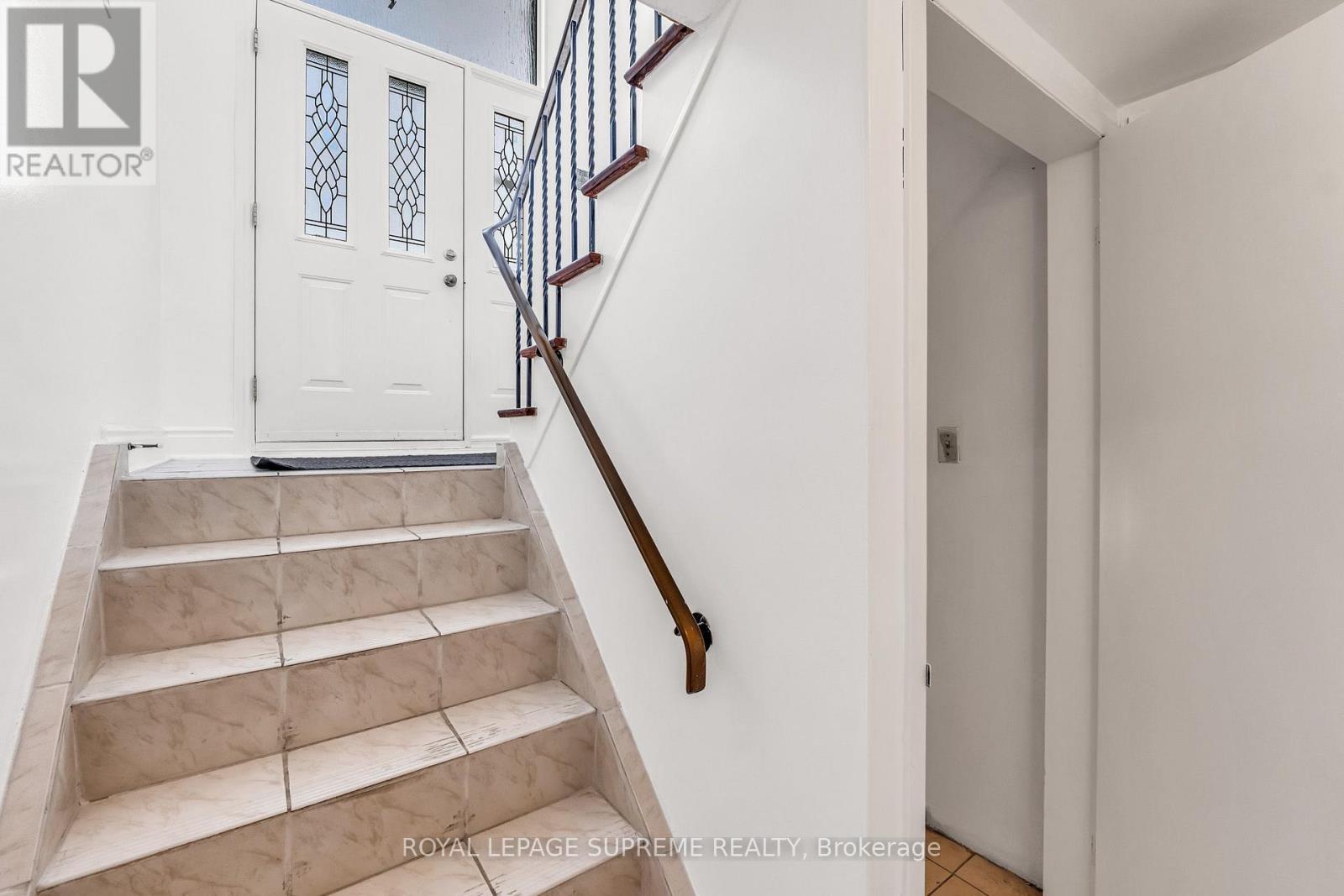 301 Pellatt Avenue, Toronto, Ontario  M9N 3P2 - Photo 28 - W12610272