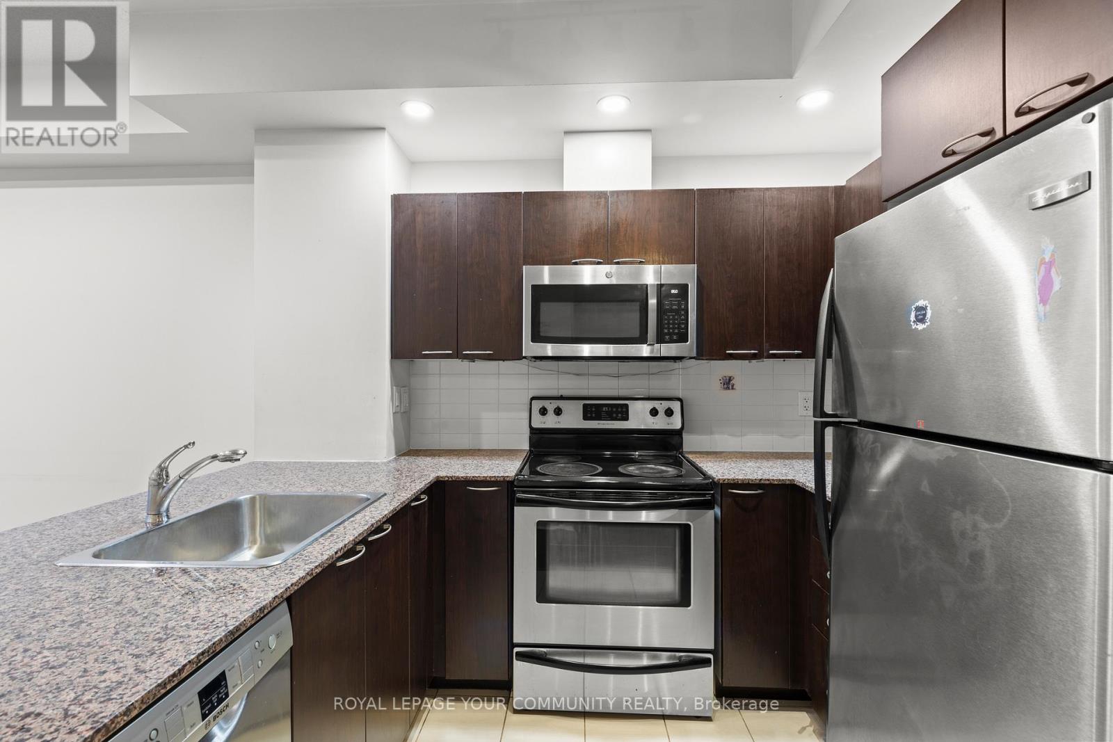 515 - 385 Prince Of Wales Drive, Mississauga, Ontario  L5B 0C6 - Photo 3 - W12610276