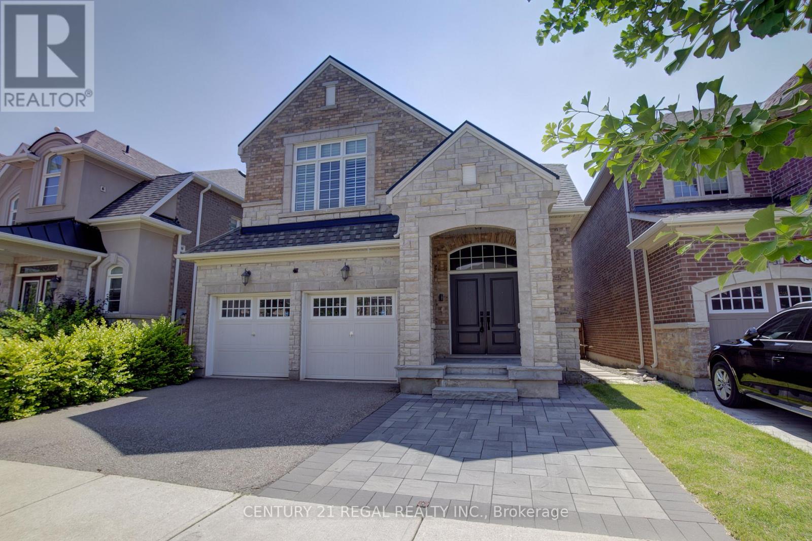 140 Cherryhurst Road, Oakville, Ontario  L6M 0W1 - Photo 2 - W12610316