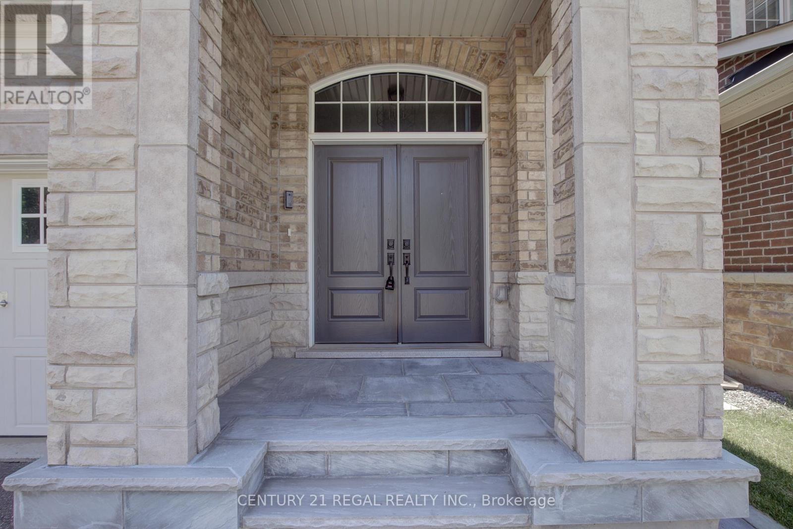 140 Cherryhurst Road, Oakville, Ontario  L6M 0W1 - Photo 5 - W12610316