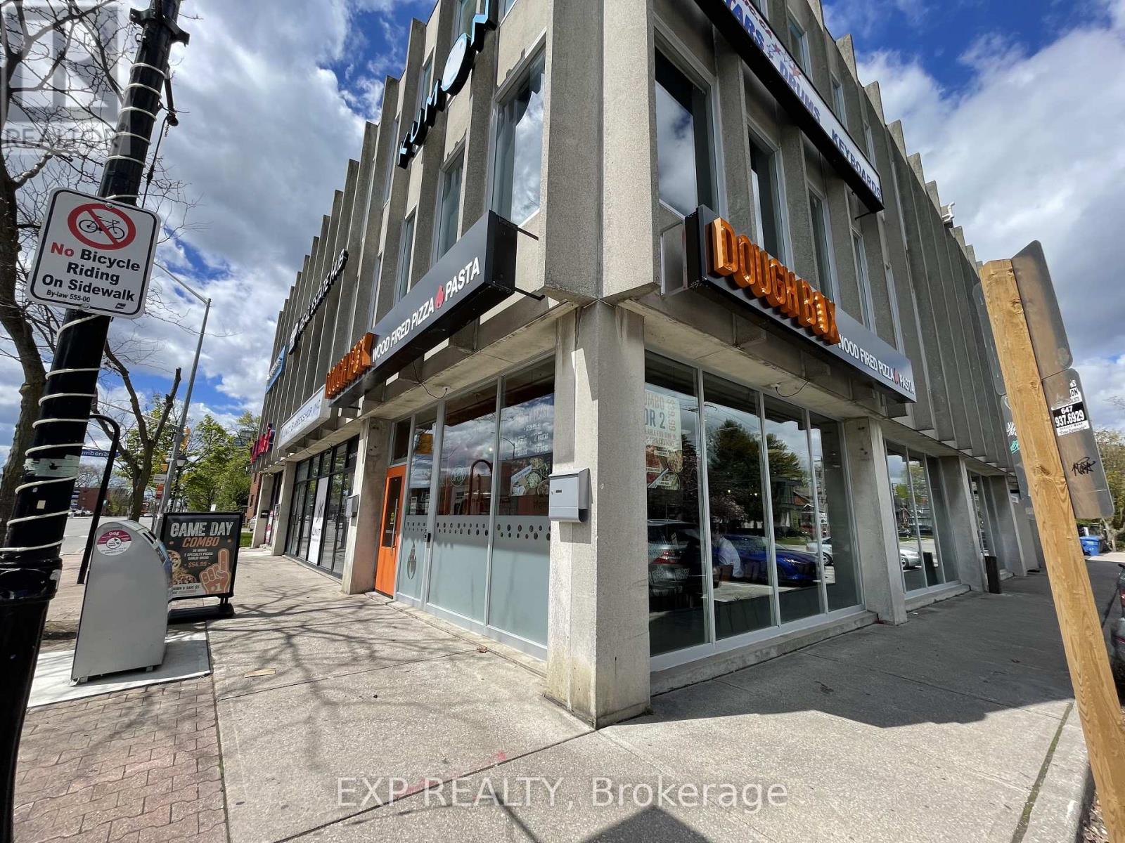 212 - 230 Lakeshore Road E, Mississauga, Ontario  L5G 1G7 - Photo 16 - W12610328