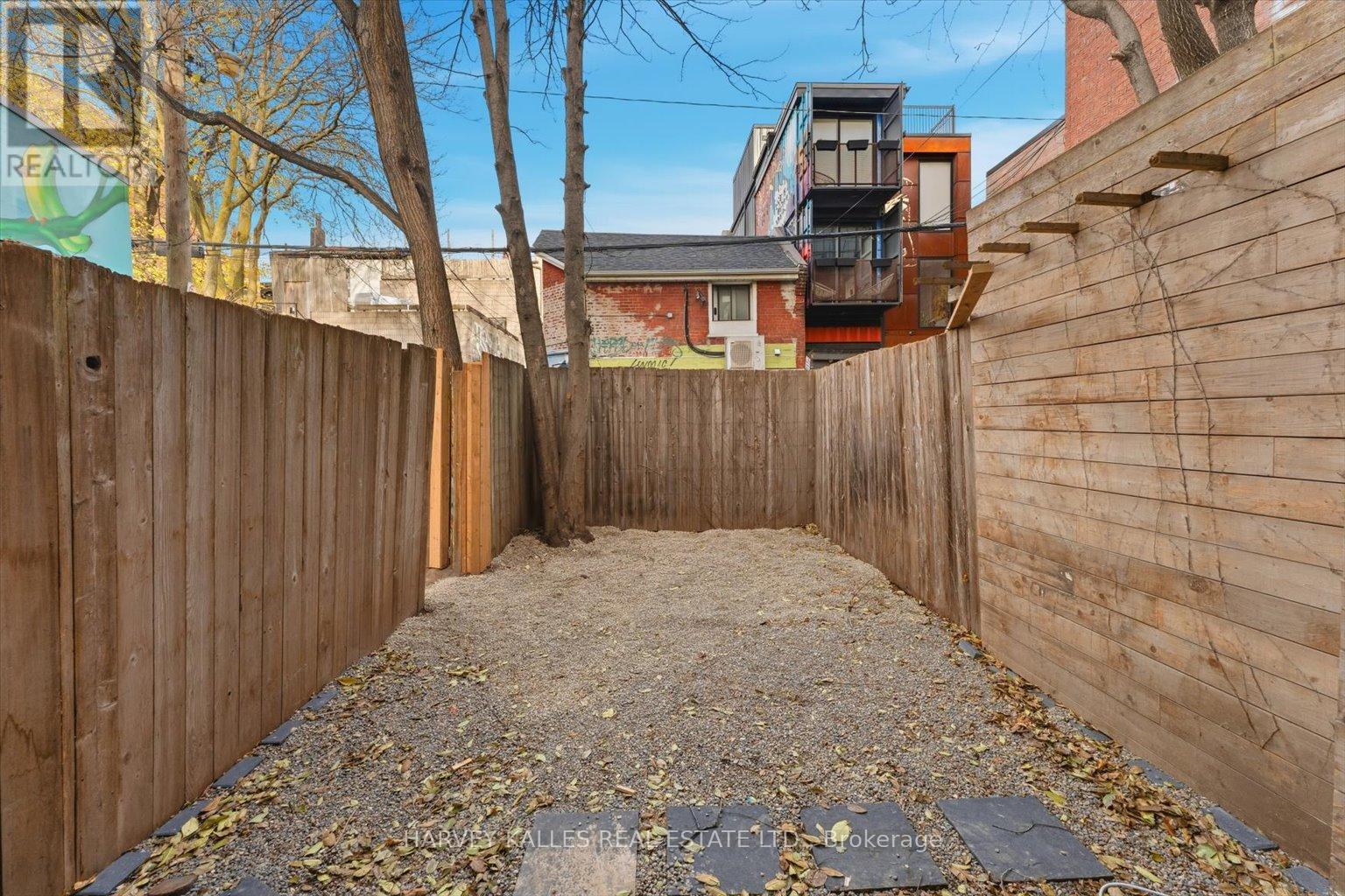 4 - 692 Richmond Street W, Toronto, Ontario  M6J 1C5 - Photo 25 - C12593580