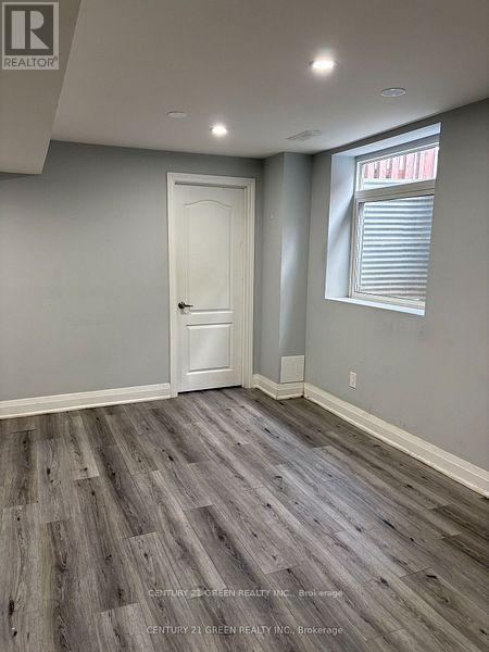 Basement - 52 Moffatt Avenue, Brampton (Fletcher's West), Ontario  L6Y 2M8 - Photo 4 - W12609998