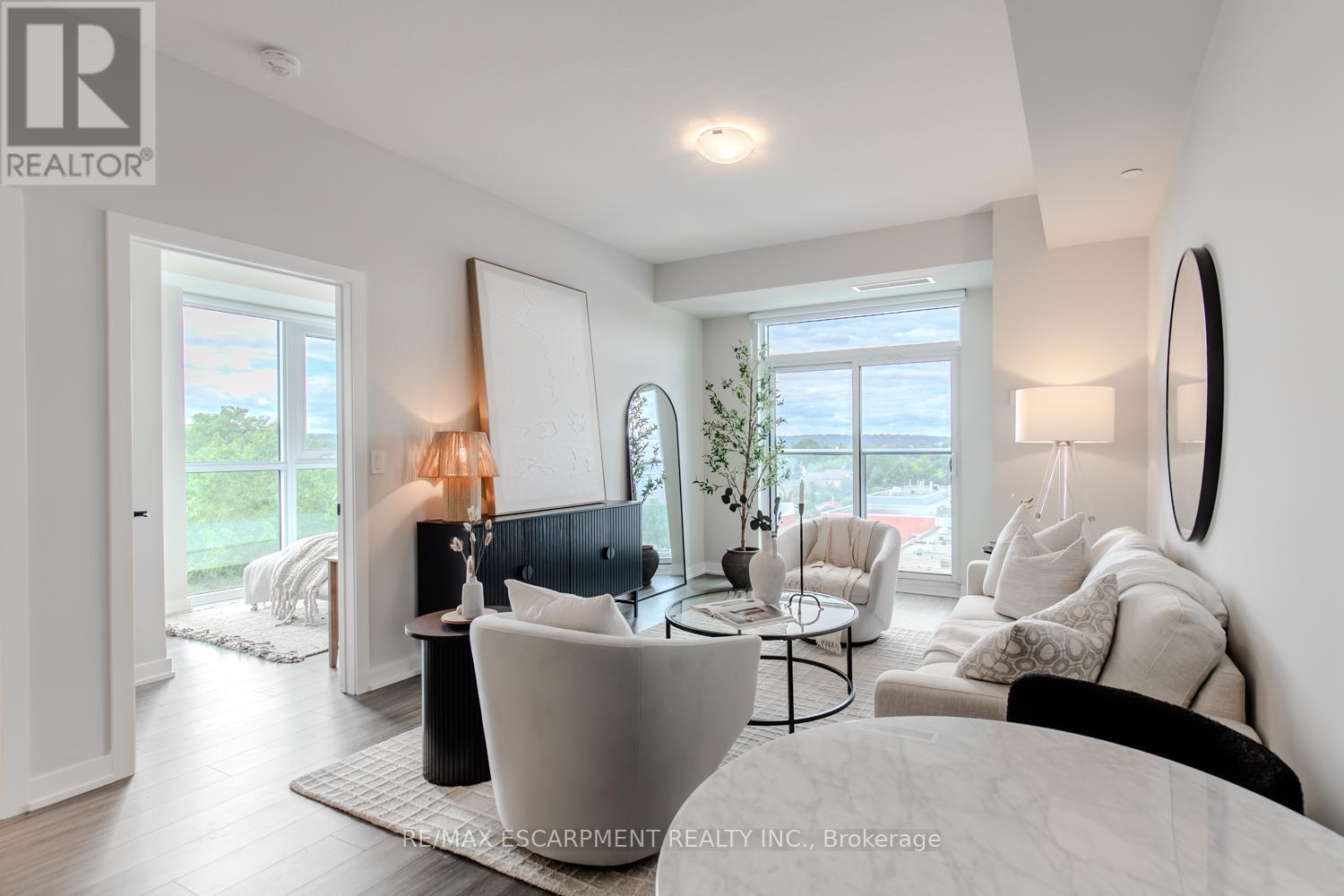 1311 - 870 Queenston Road, Hamilton, Ontario  L8G 0B9 - Photo 17 - X12610278