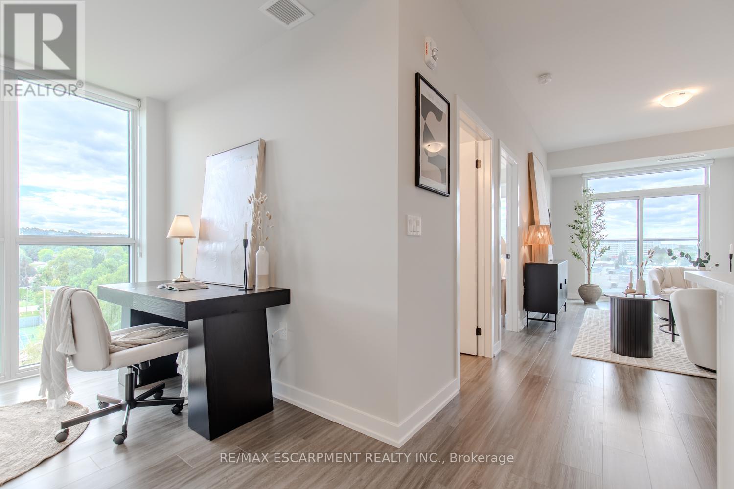 1311 - 870 Queenston Road, Hamilton, Ontario  L8G 0B9 - Photo 22 - X12610278