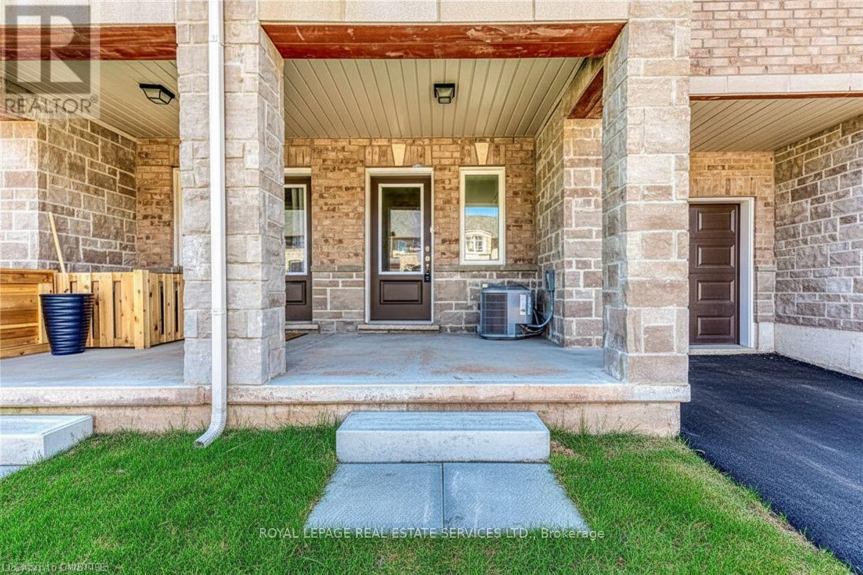 156 Sonoma Lane, Hamilton, Ontario  L8E 0L1 - Photo 2 - X12610282