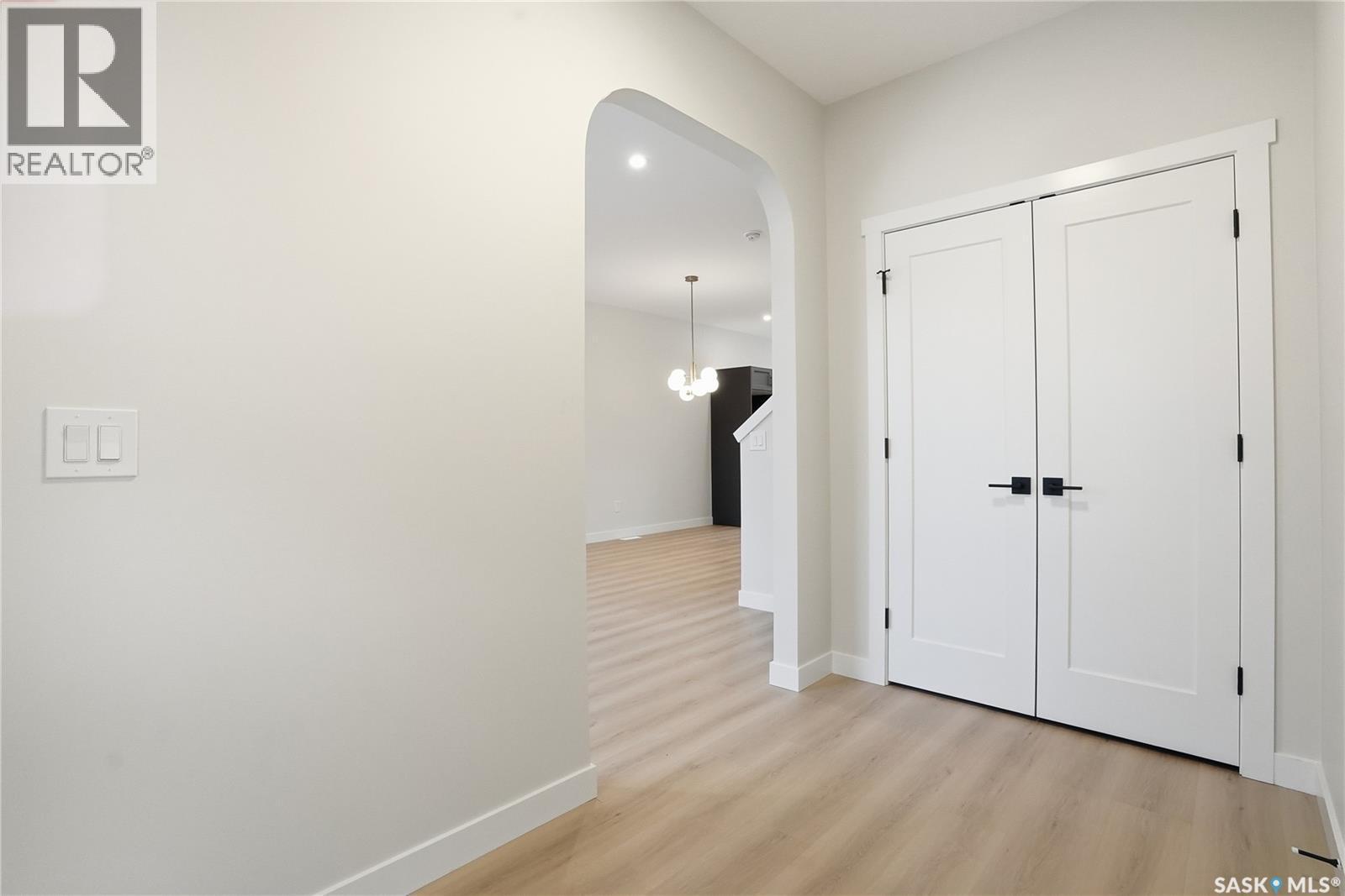 218 Leskiw Lane, Saskatoon, Saskatchewan  S7V 0G5 - Photo 4 - SK010809