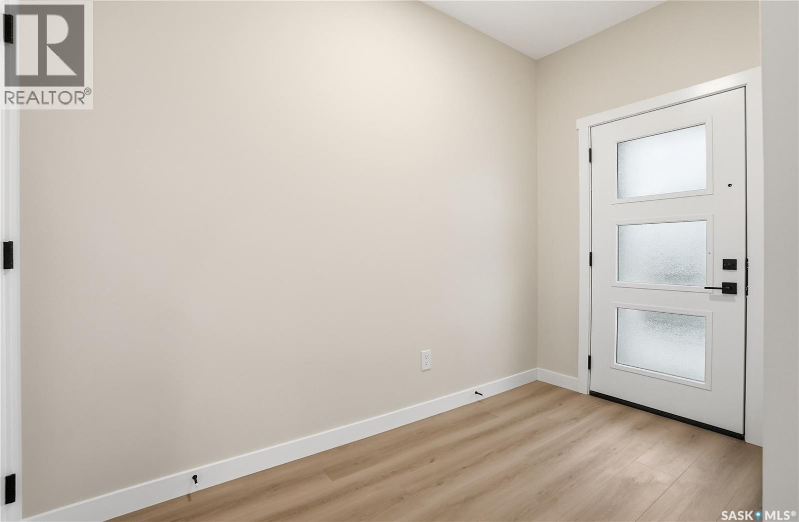 218 Leskiw Lane, Saskatoon, Saskatchewan  S7V 0G5 - Photo 3 - SK010809