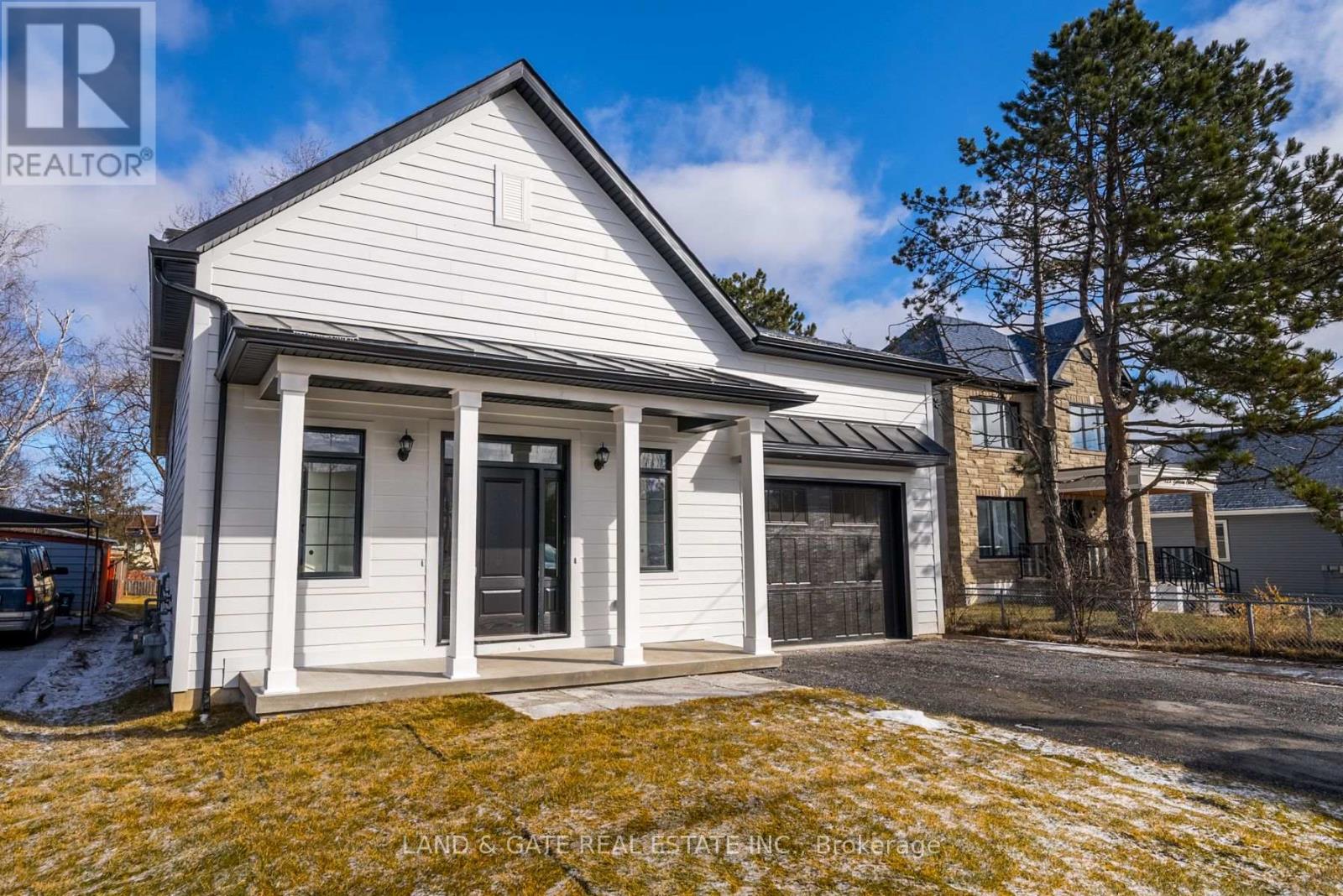 127 Gibbons Street, Oshawa, Ontario  L1J 4Y1 - Photo 2 - E12610452