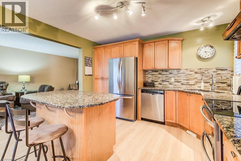 678 Interlaken Drive, Waterloo, Ontario  N2T 2Y5 - Photo 16 - 40791428