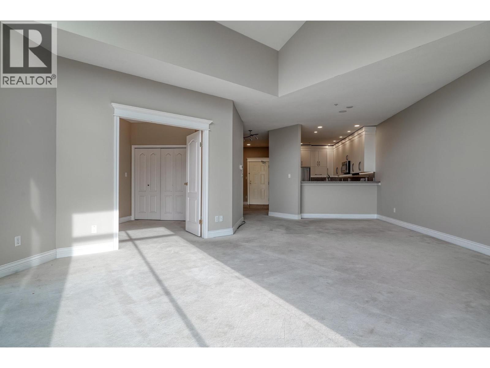 304 4753 W River Road, Ladner, British Columbia  V4K 1R9 - Photo 6 - R3058563