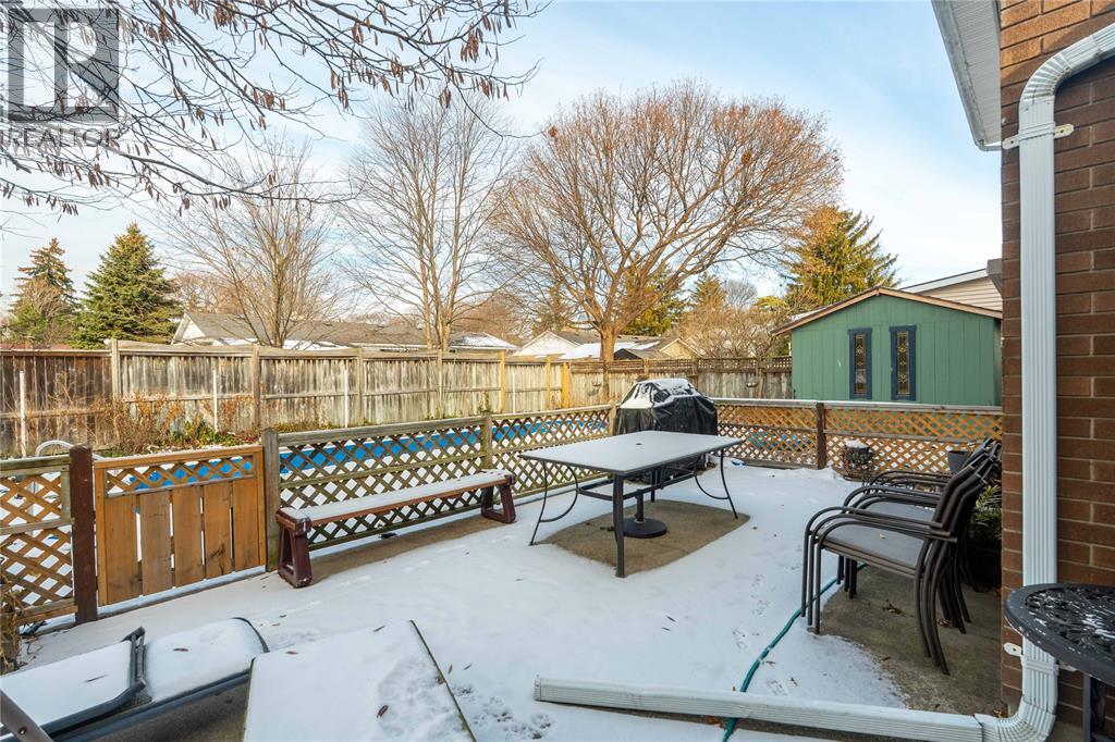 635 Highbury Park, Sarnia, Ontario  N7V 2K1 - Photo 28 - 25031332