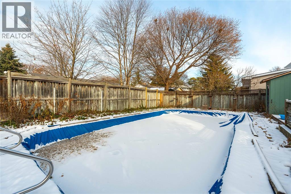 635 Highbury Park, Sarnia, Ontario  N7V 2K1 - Photo 35 - 25031332