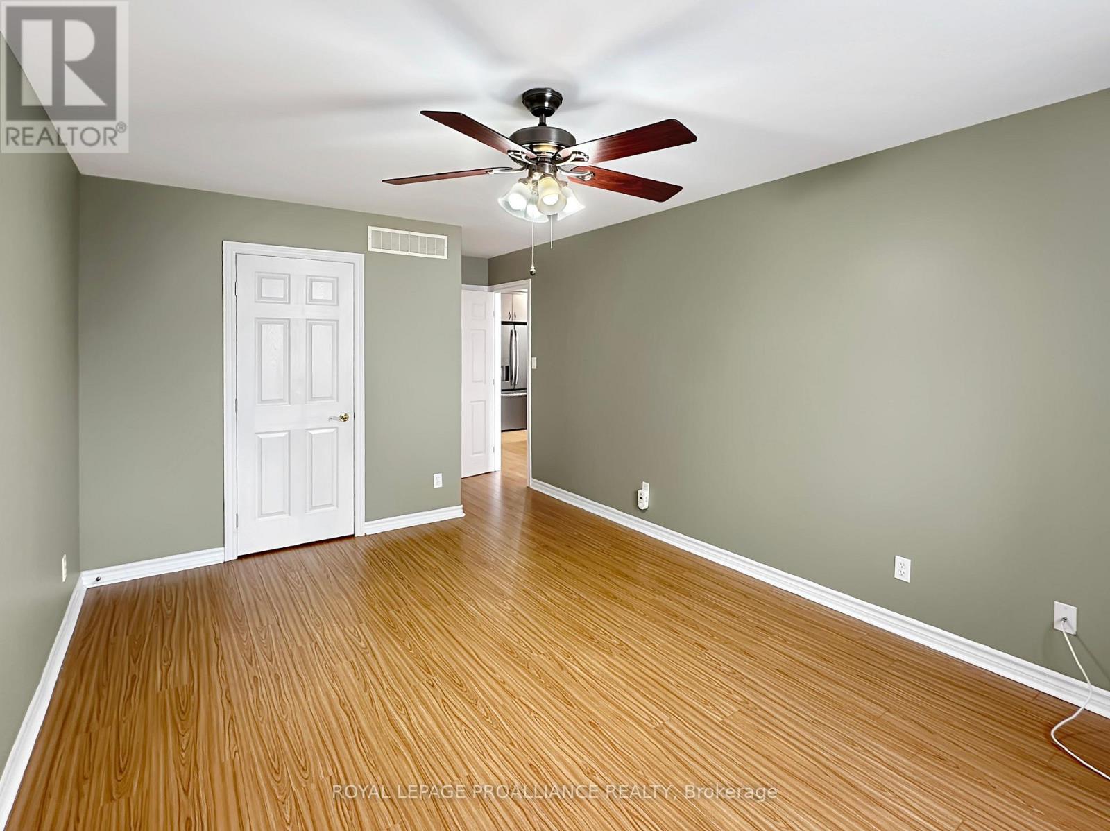 53 Sarah Court, Belleville, Ontario  K8P 0B2 - Photo 19 - X12610370