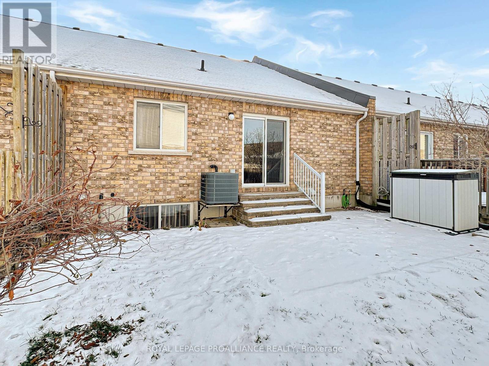 53 Sarah Court, Belleville, Ontario  K8P 0B2 - Photo 2 - X12610370