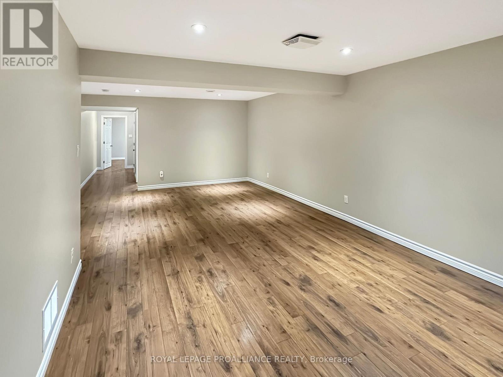 53 Sarah Court, Belleville, Ontario  K8P 0B2 - Photo 25 - X12610370