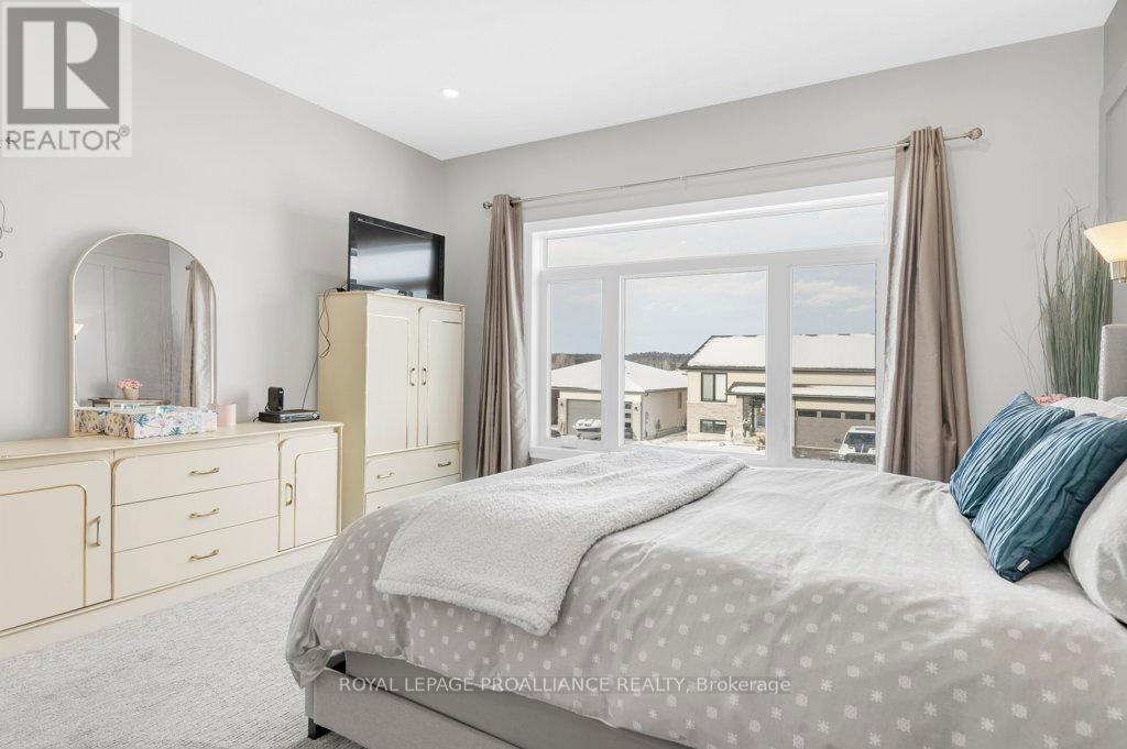 53 Meagan Lane, Quinte West, Ontario  K0K 2C0 - Photo 23 - X12610408