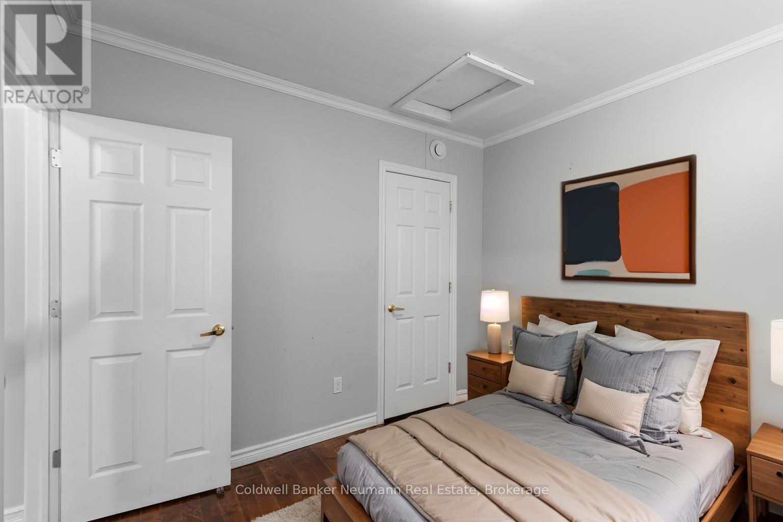 D - 246 Woolwich Street, Guelph, Ontario N1H 3V9 - Photo 2 - X12610486