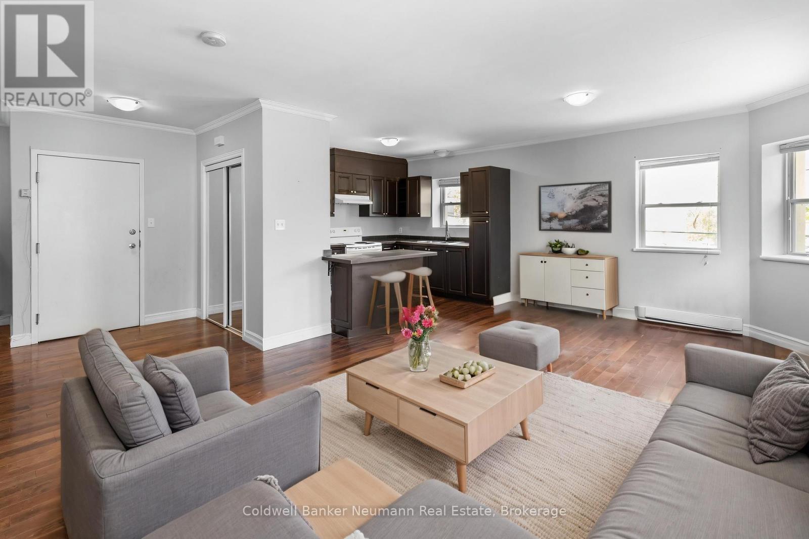 D - 246 Woolwich Street, Guelph, Ontario N1H 3V9 - Photo 7 - X12610486