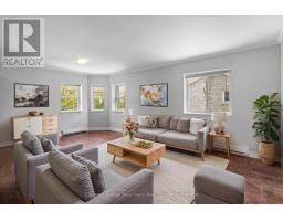 D - 246 WOOLWICH STREET