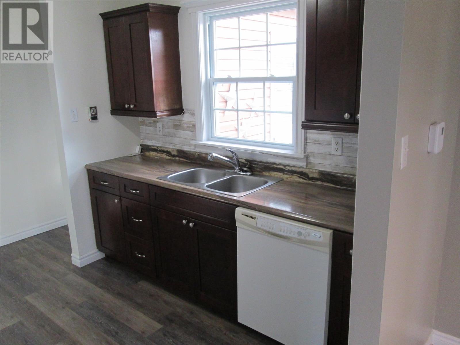 12 Bonaventure Avenue, Gambo, Newfoundland & Labrador  A0G 1T0 - Photo 15 - 1293180