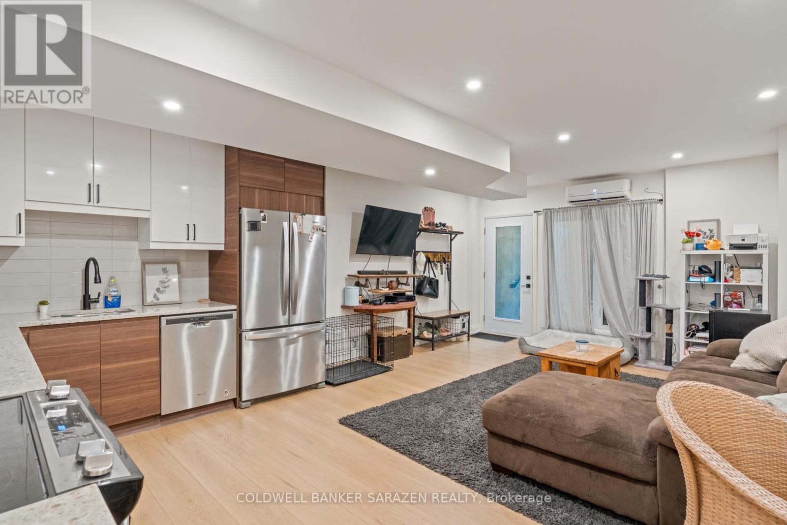 B - 31 Commanda Way, Ottawa, Ontario  K1M 1G1 - Photo 8 - X12610366