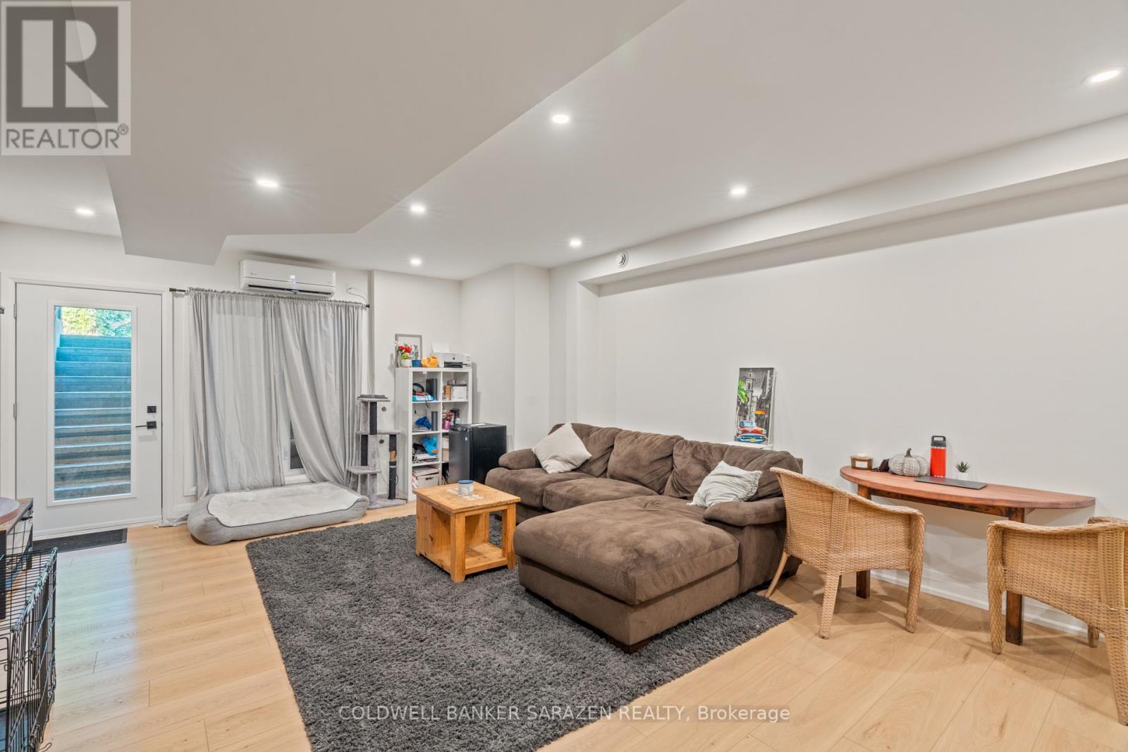 B - 31 Commanda Way, Ottawa, Ontario  K1M 1G1 - Photo 9 - X12610366