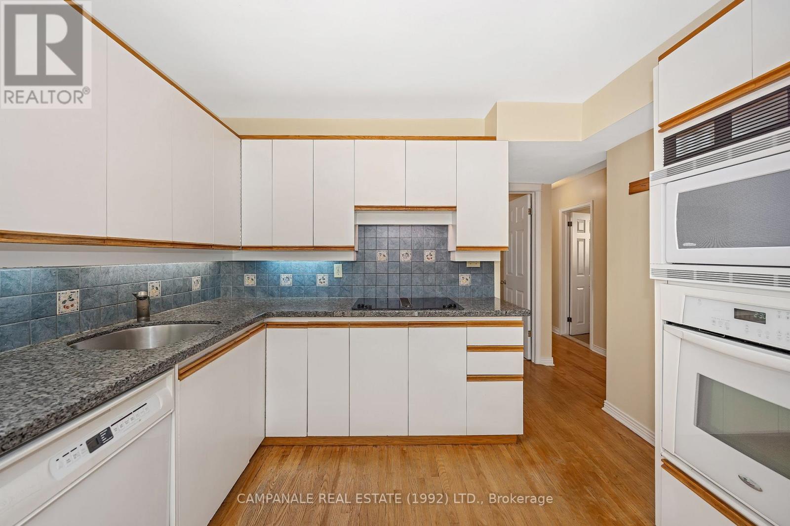 412 Thessaly Circle, Ottawa, Ontario  K1H 5W5 - Photo 10 - X12610406