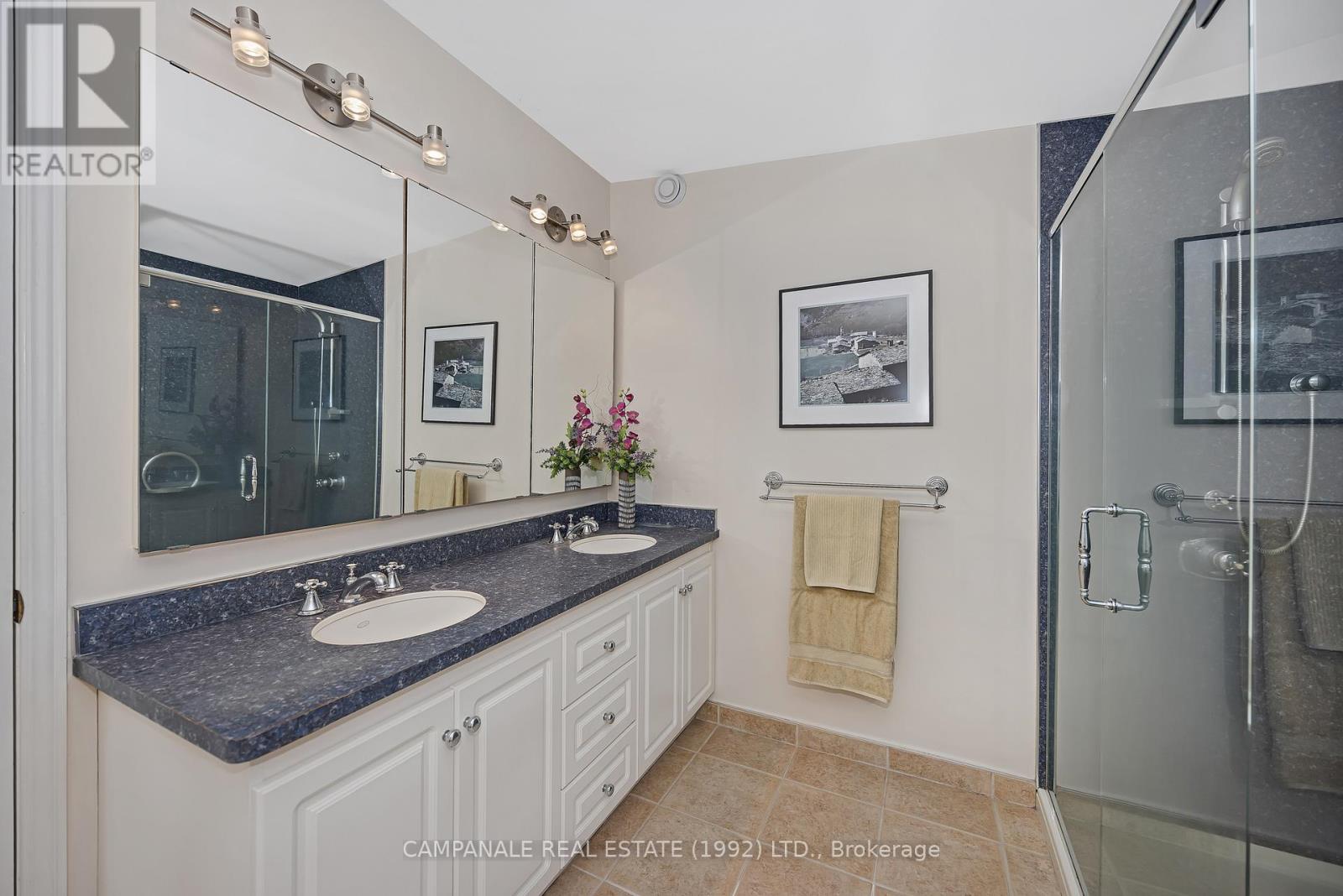 412 Thessaly Circle, Ottawa, Ontario  K1H 5W5 - Photo 20 - X12610406