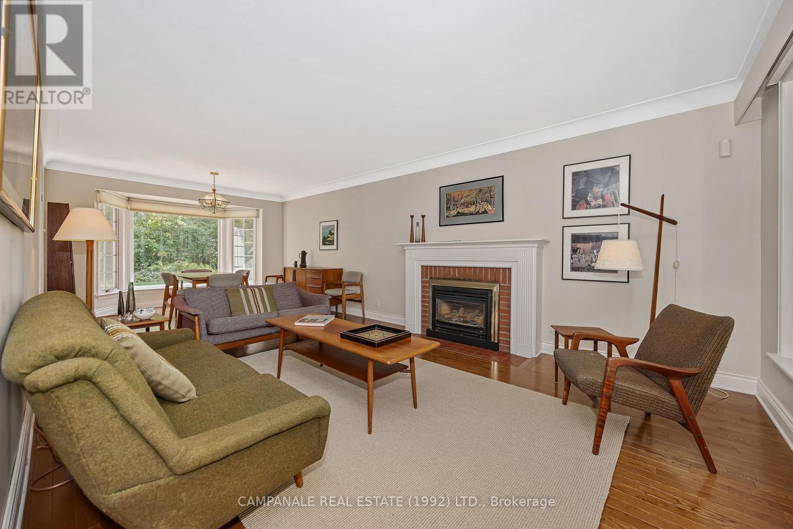 412 Thessaly Circle, Ottawa, Ontario  K1H 5W5 - Photo 4 - X12610406