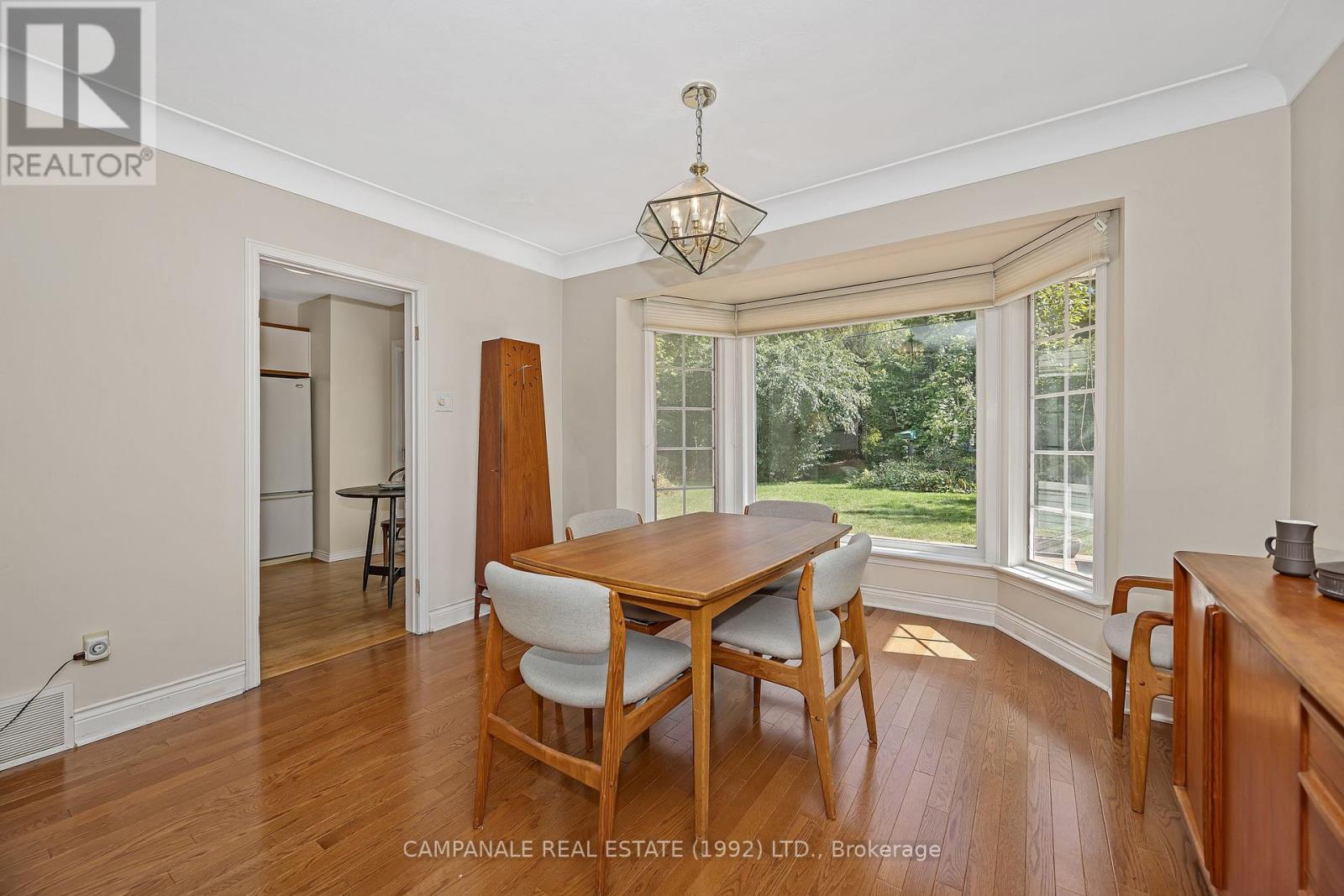 412 Thessaly Circle, Ottawa, Ontario  K1H 5W5 - Photo 7 - X12610406