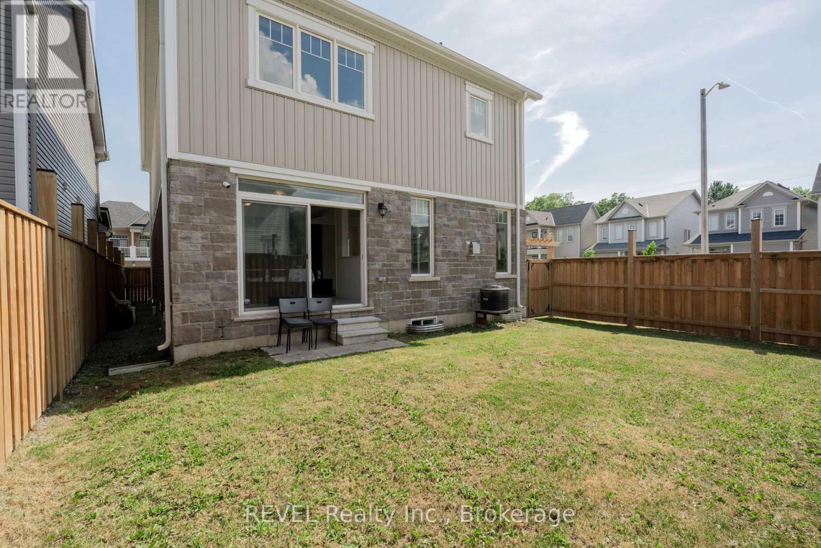8797 Pawpaw Lane, Niagara Falls, Ontario  L2H 3S4 - Photo 41 - X12610364